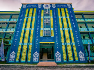 Gedung Universitas Sunan Gresik 01